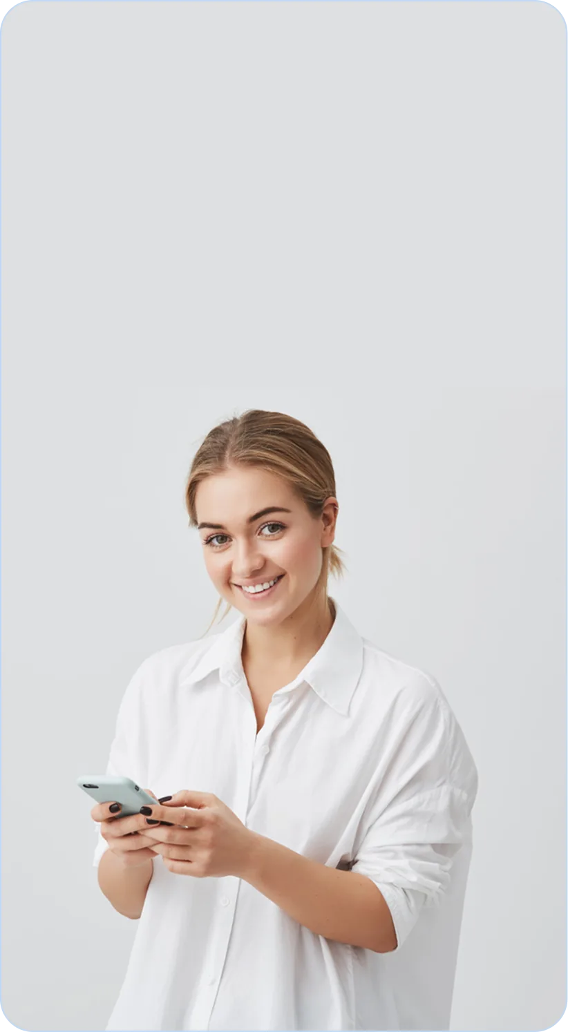 Volunteer using the RideSafe app on a phone